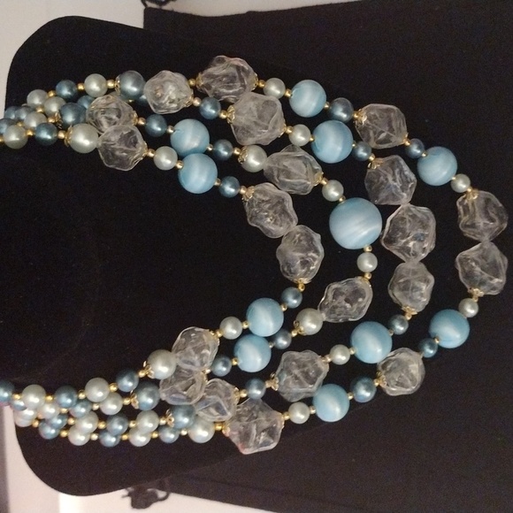 Japan 4 Strand Baby Blue/Ocean Blue Faux Pearl & Clear Glass Bead Necklace - Picture 1 of 5